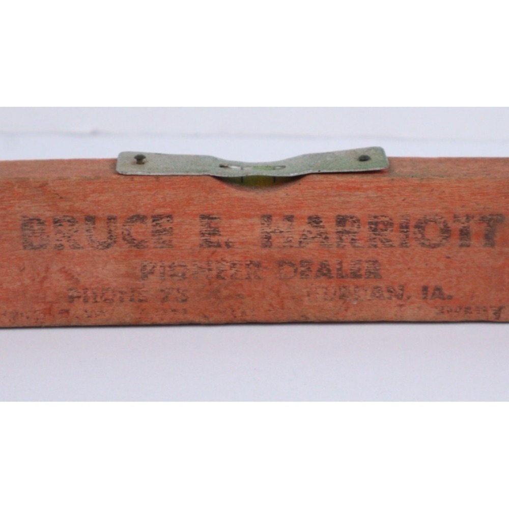 VTG Advertising Wood Level Tools (2) Hoyle Oil Co. Churdan Iowa Pioneer‎ Seeds - Picture 6 of 10